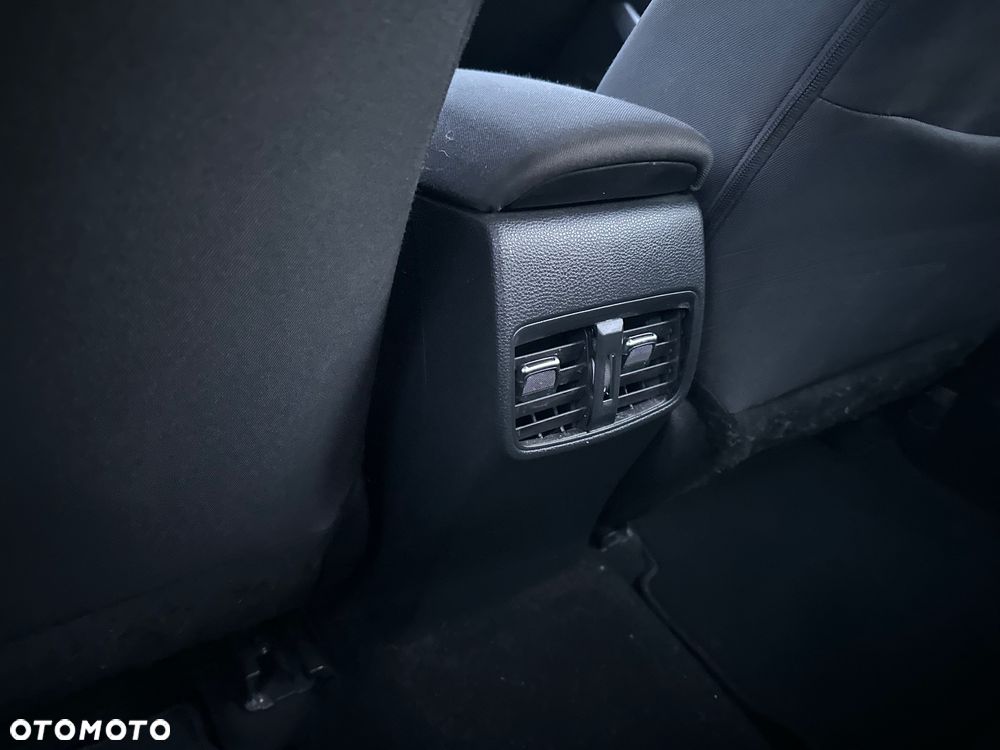 Toyota Corolla 1.5 Comfort - 19