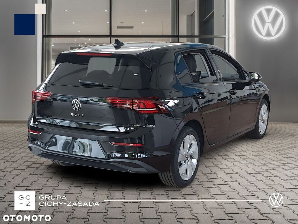 Volkswagen Golf - 6