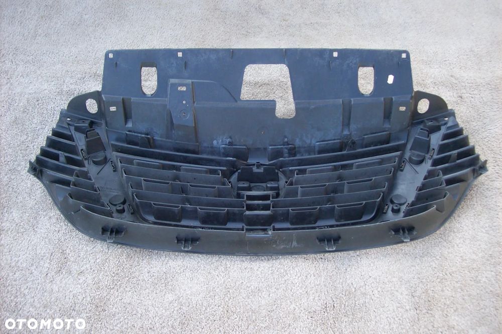 grill nissan nv 300 - 7