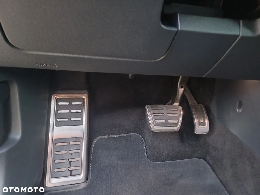 Volkswagen Touran - 15