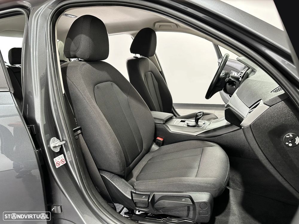 BMW 330 e Corporate Edition Auto - 32