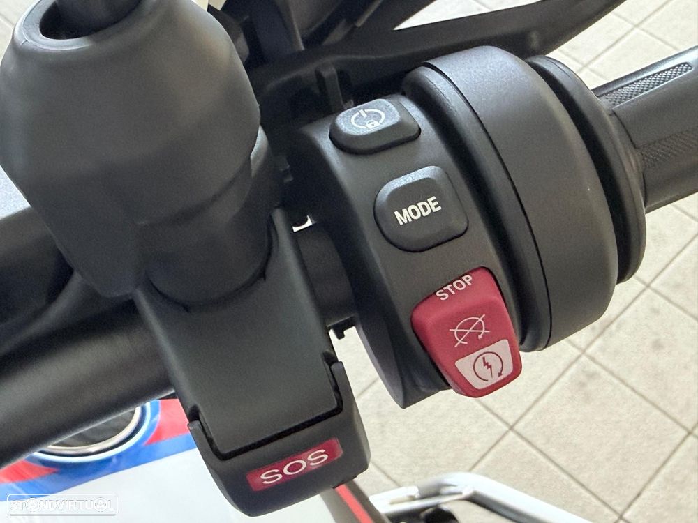 BMW R 1300 GS TROPHY - 10