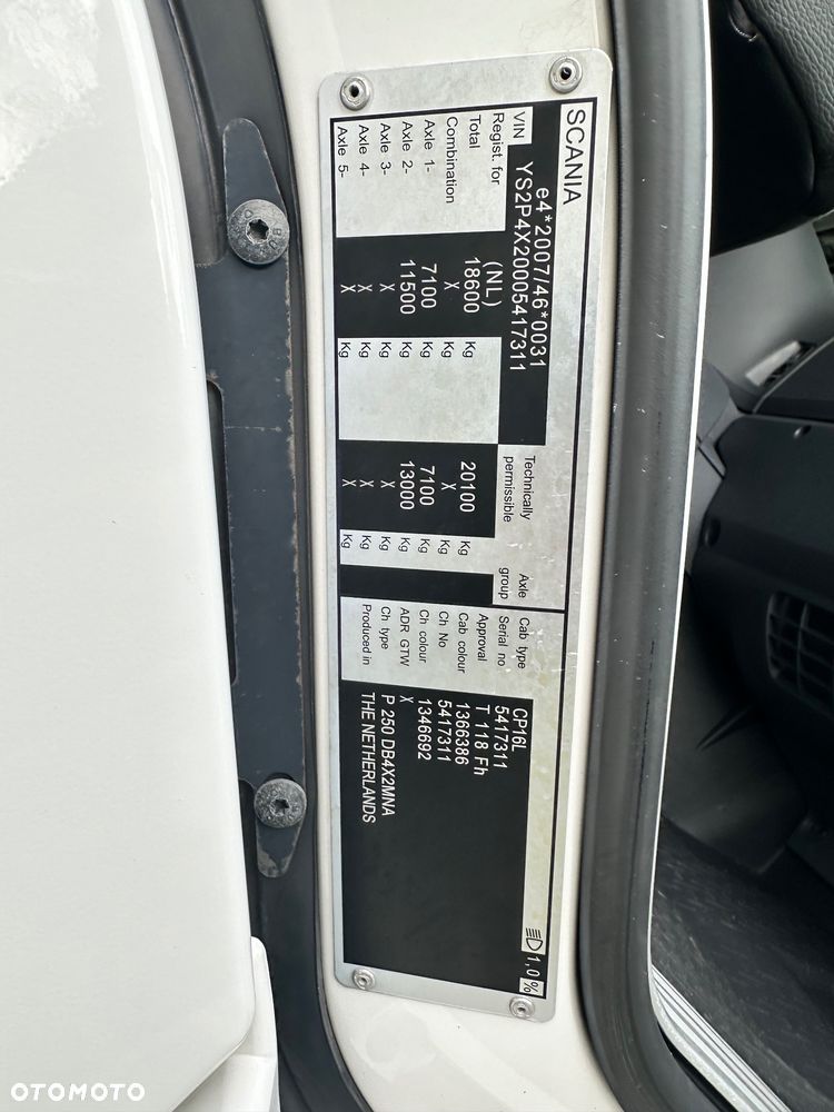 Scania P250 euro6 kontener 8.2 dzienna automat winda - 7
