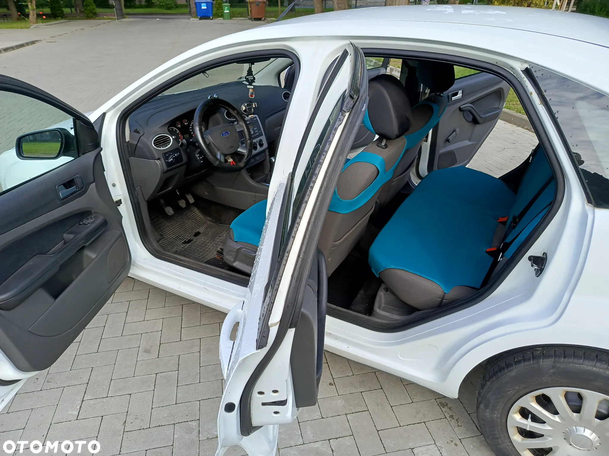 Ford Focus 1.6 Ambiente - 10