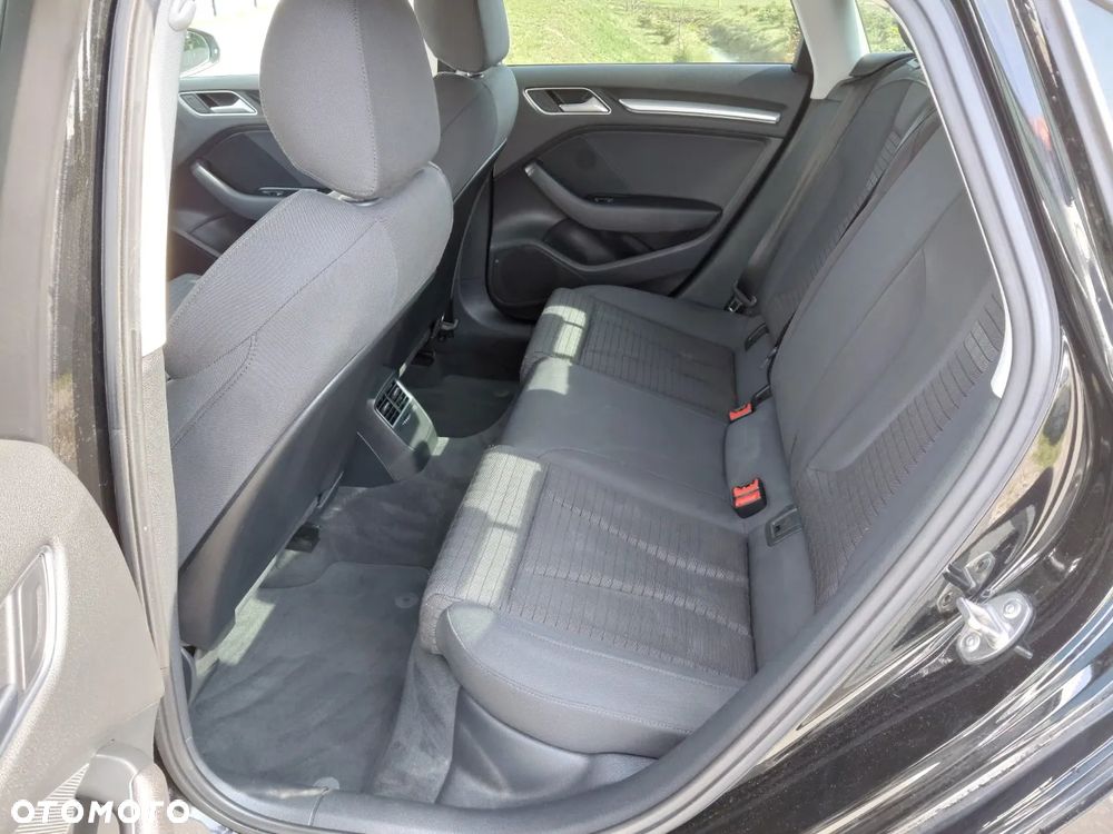 Audi A3 Limousine 1.6 TDI (clean diesel) S line Sportpaket - 15