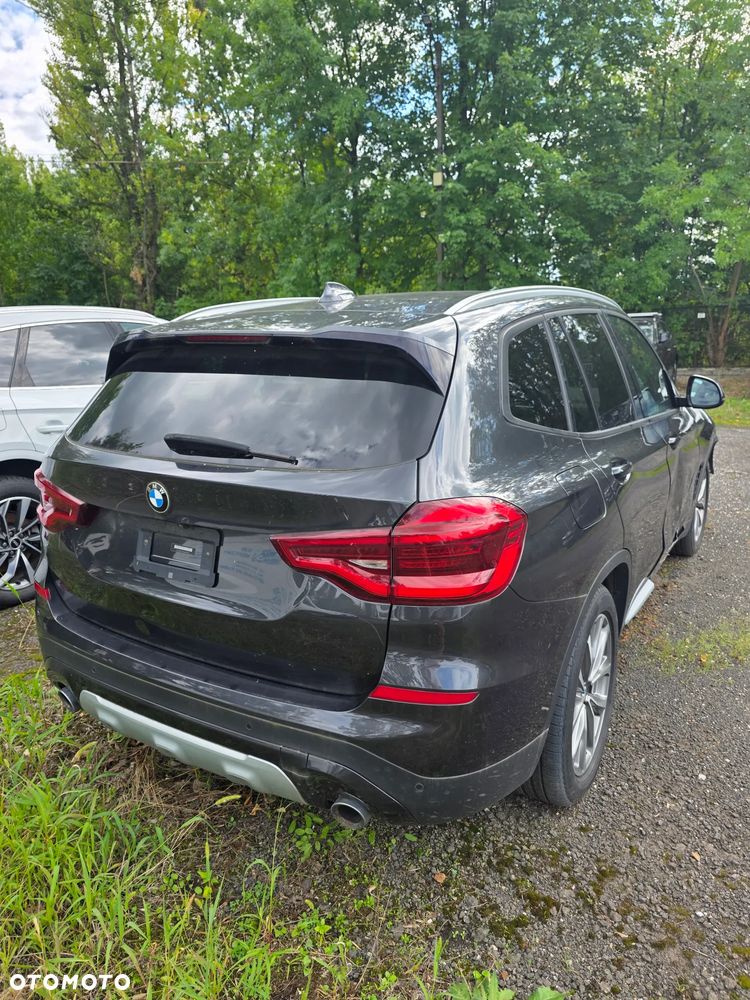 BMW X3 xDrive30i xLine - 6