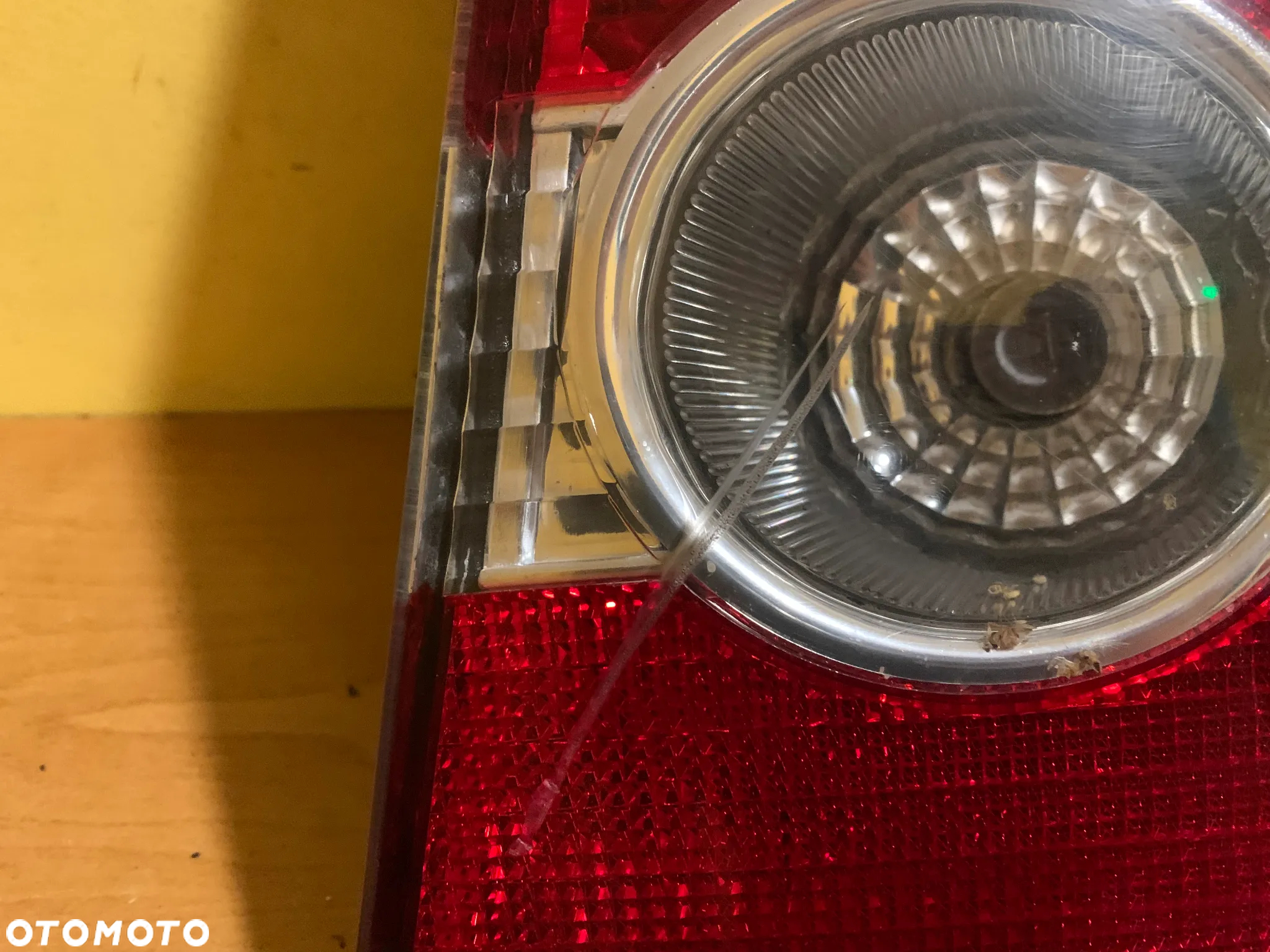 LAMPA PRAWY TYŁ VOLVO S40 II SEDAN 05R - 2