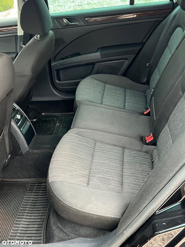 Skoda Superb 2.0 TDI 4x4 Elegance Outdoor DSG - 14