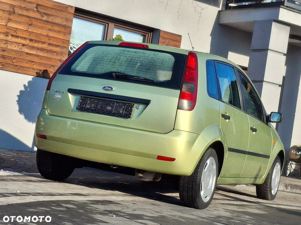 Ford Fiesta 1.3 Futura - 15