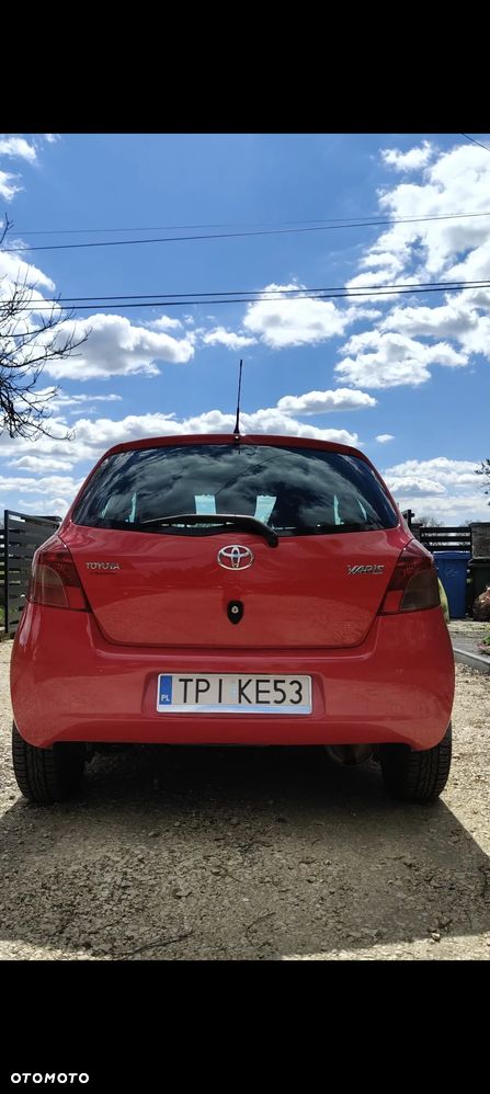 Toyota Yaris 1.3 - 2