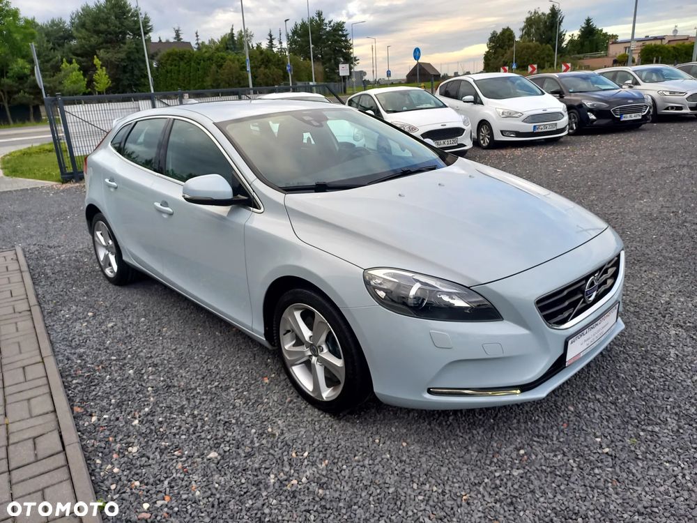 Volvo V40 D3 Momentum - 10
