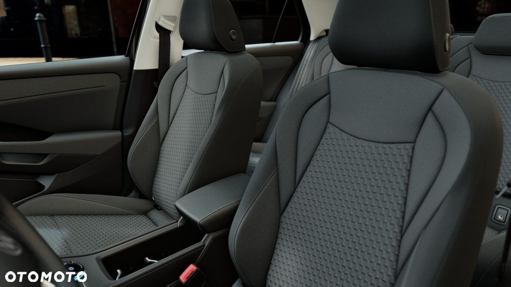 Volkswagen T-Roc 1.5 eTSI Life DSG - 11