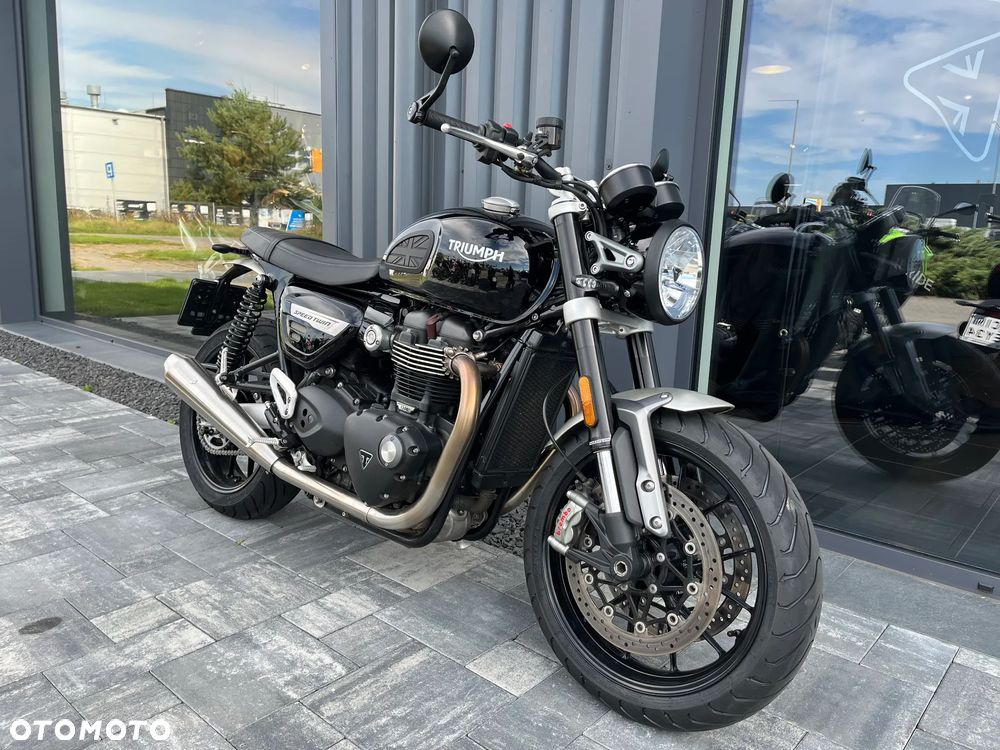 Triumph Speed Twin - 3