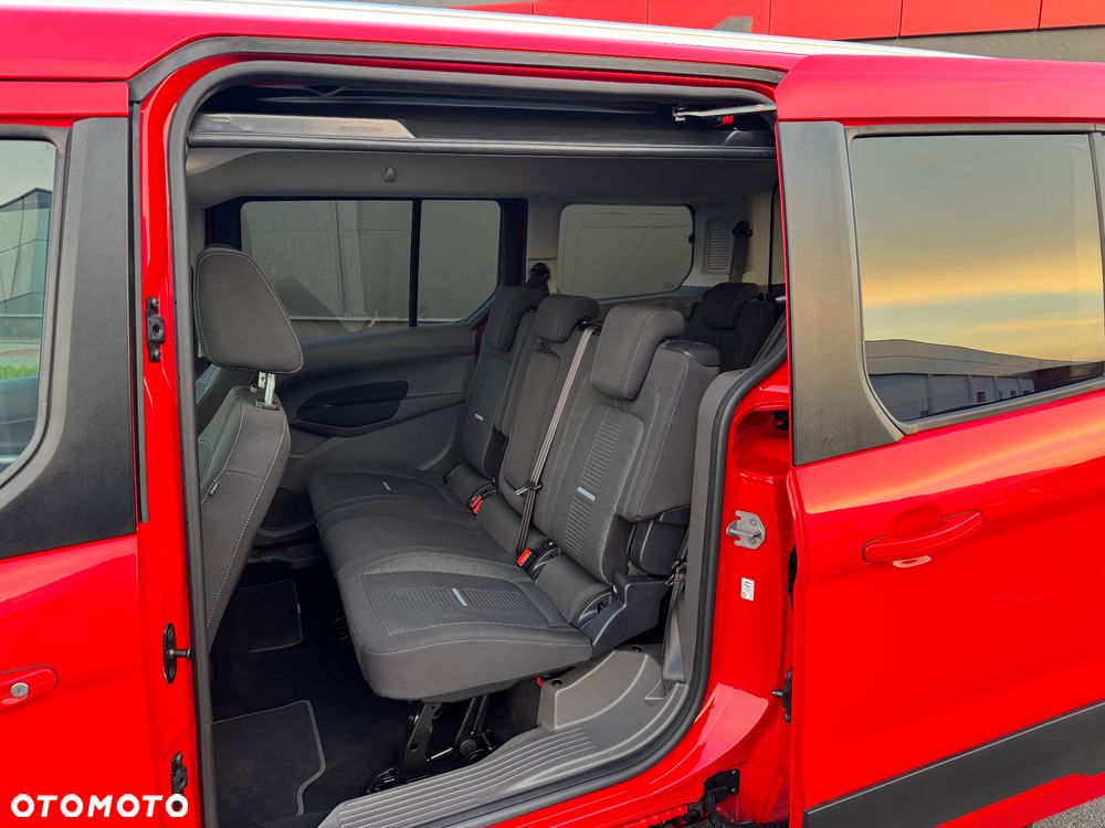 Ford Tourneo Connect Grand - 15
