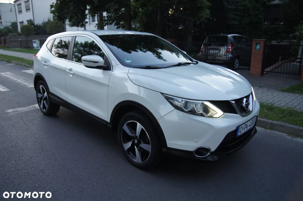 Nissan Qashqai 1.2 DIG-T 360 - 1
