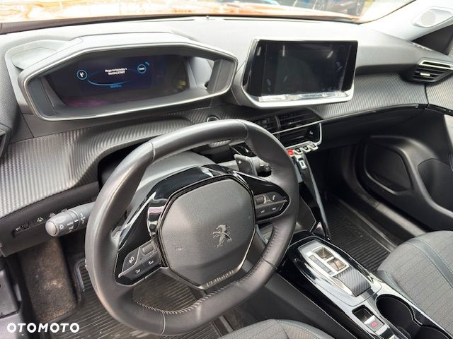 Peugeot 2008 1.2 PureTech Allure Pack S&S EAT8 - 17