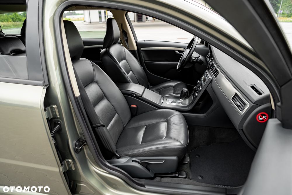 Volvo V70 2.5T Summum - 27