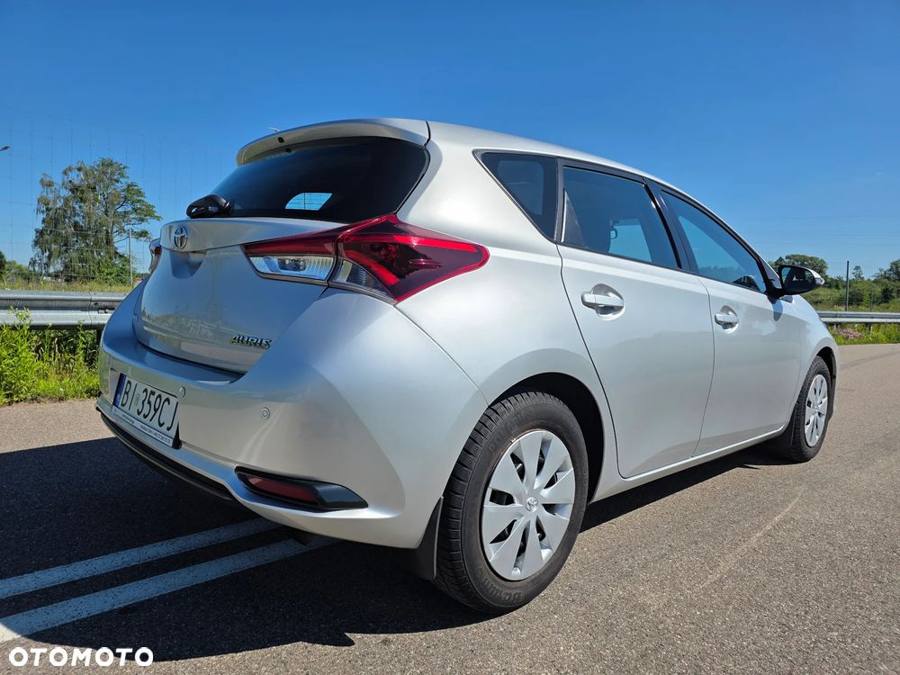 Toyota Auris 1.33 VVT-i Active - 8
