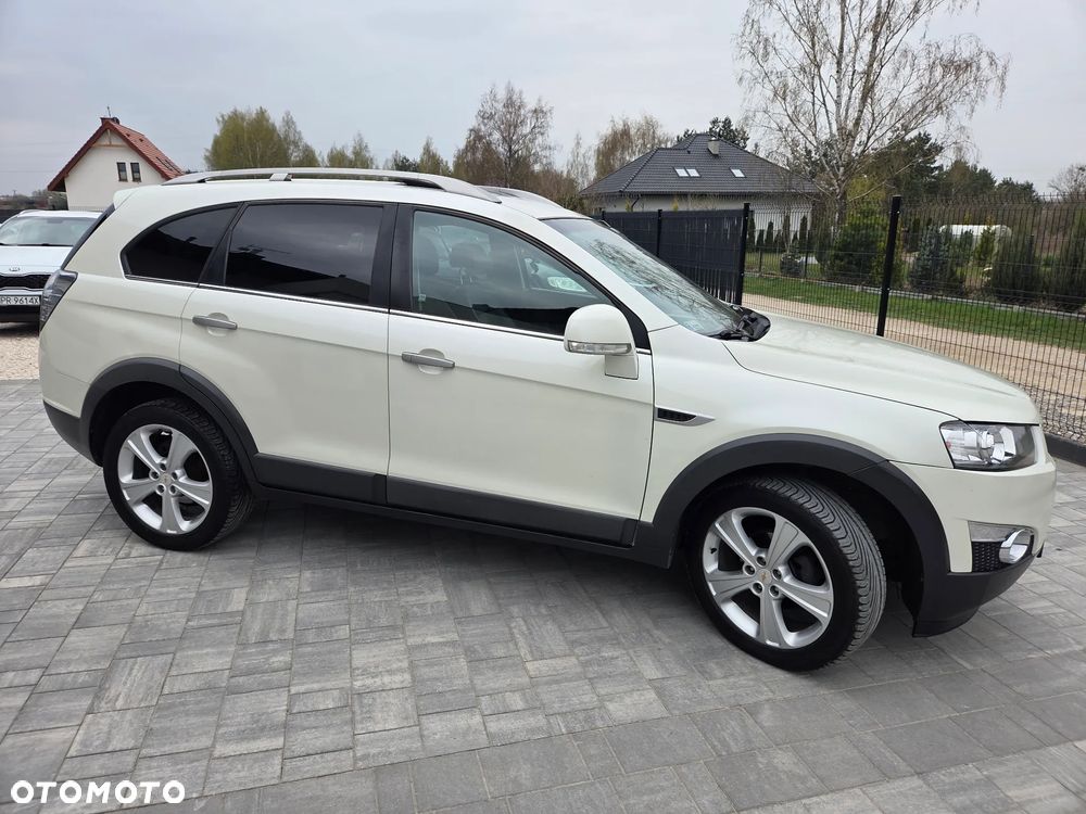 Chevrolet Captiva 2.2 D LTZ - 6