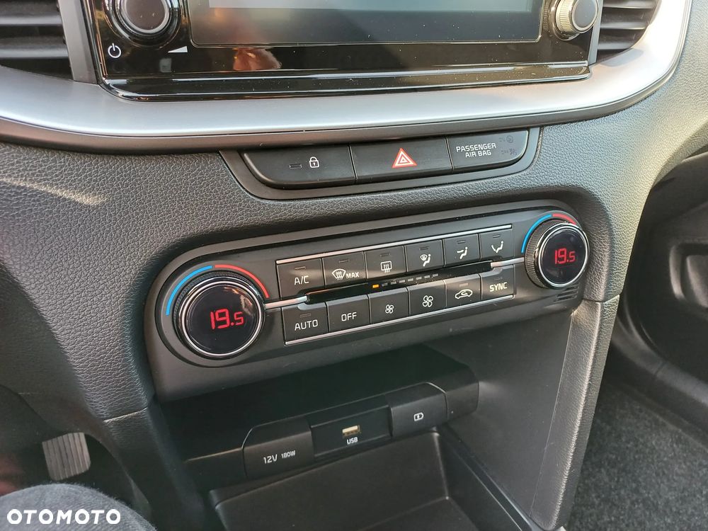 Kia XCeed - 19