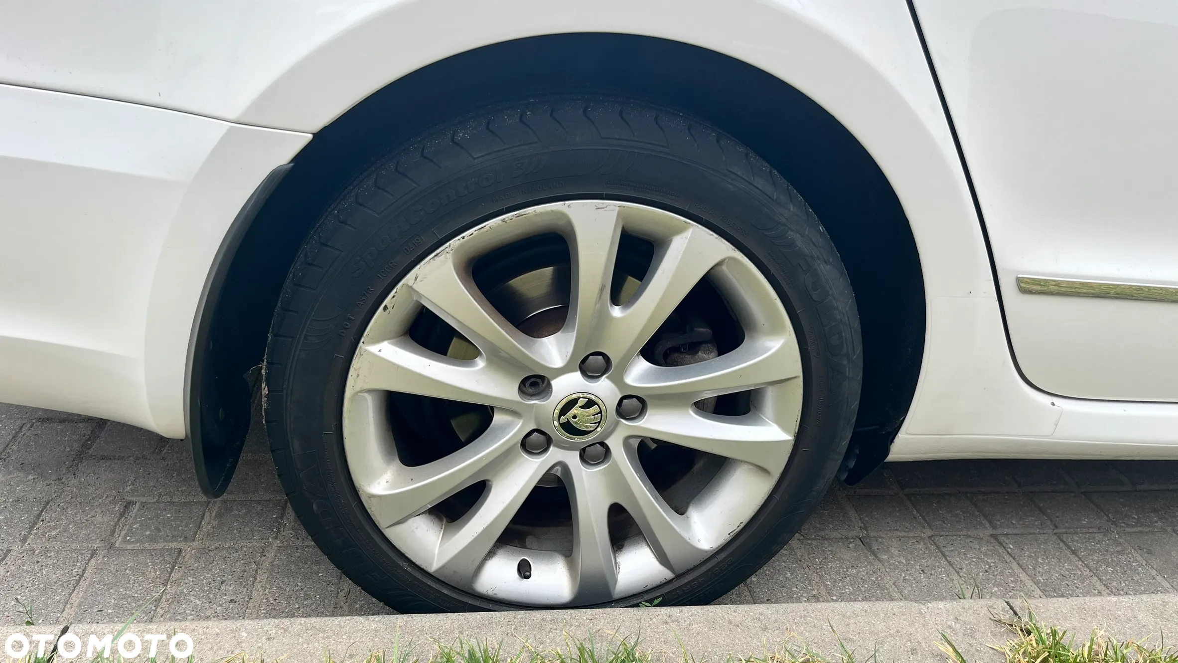 Skoda Superb 2.0 TDI Ambition DSG - 7