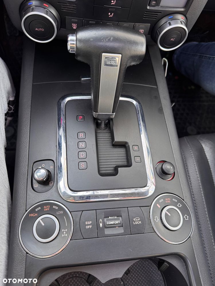 Volkswagen Touareg - 17