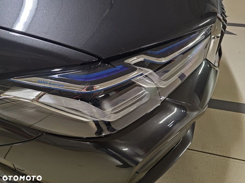 BMW Seria 5 520d xDrive - 9
