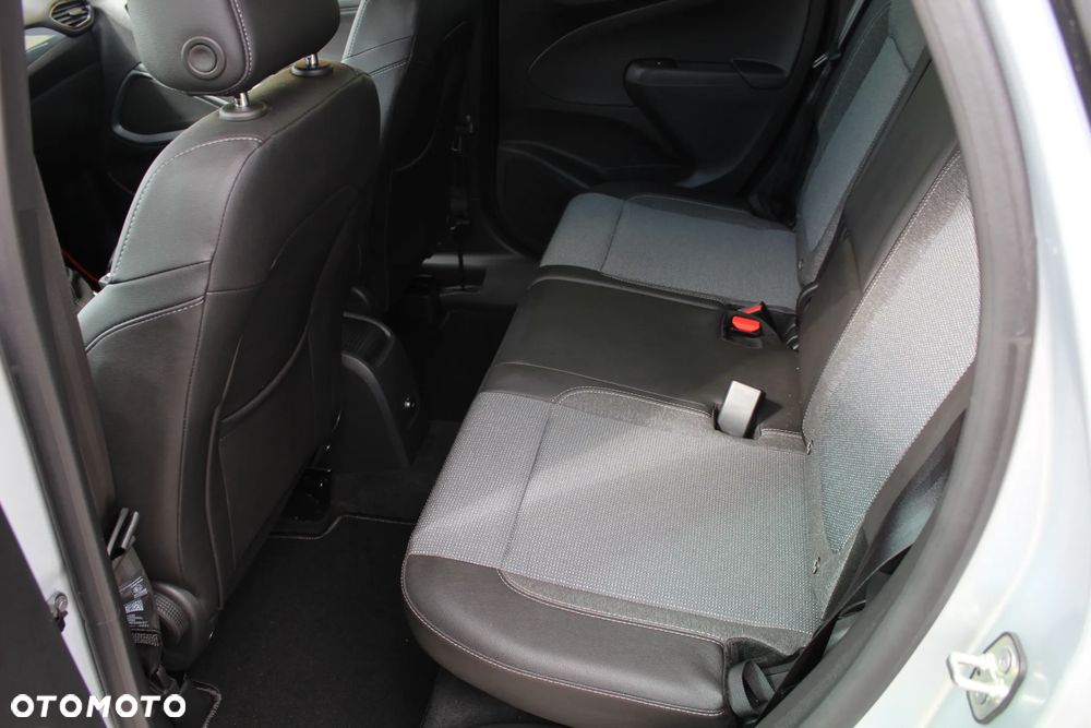 Opel Crossland - 13