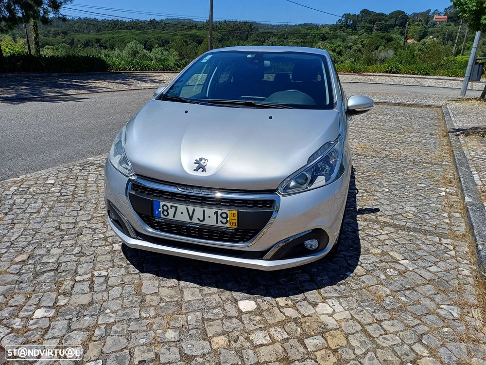Peugeot 208 1.2 PureTech Signature - 5