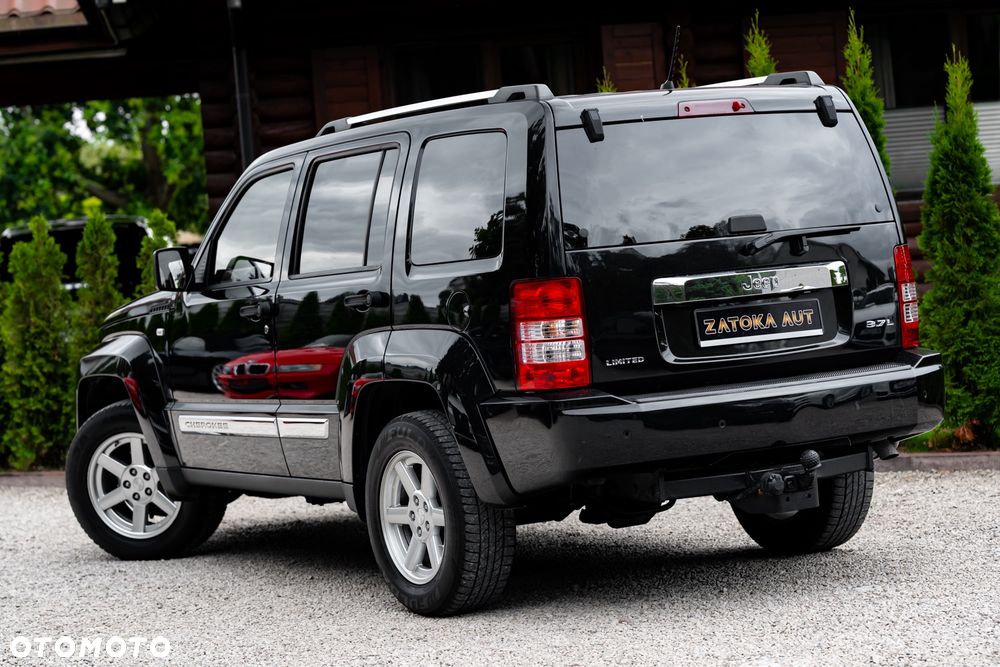 Jeep Cherokee - 9