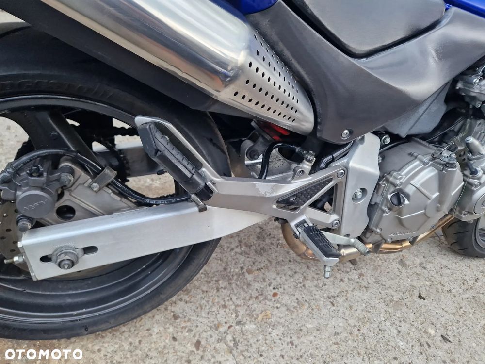 Honda Hornet - 19