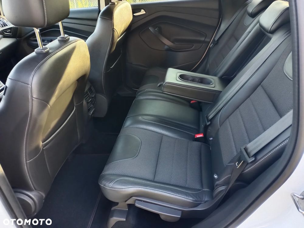 Ford Kuga 2.0 TDCi AWD Titanium - 4