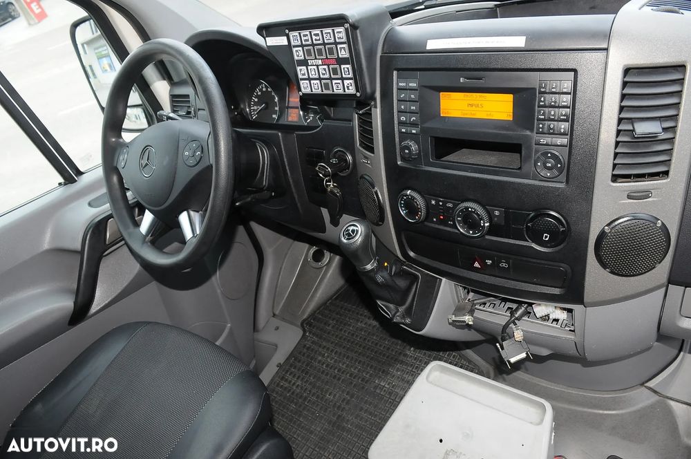 Mercedes-Benz Sprinter - 8