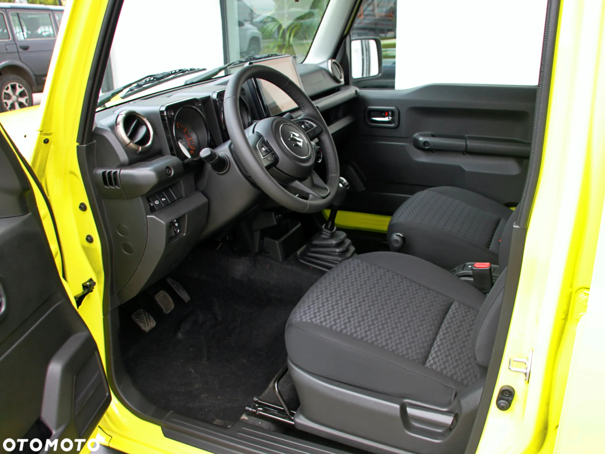 Suzuki Jimny 1.5 Premium - 11