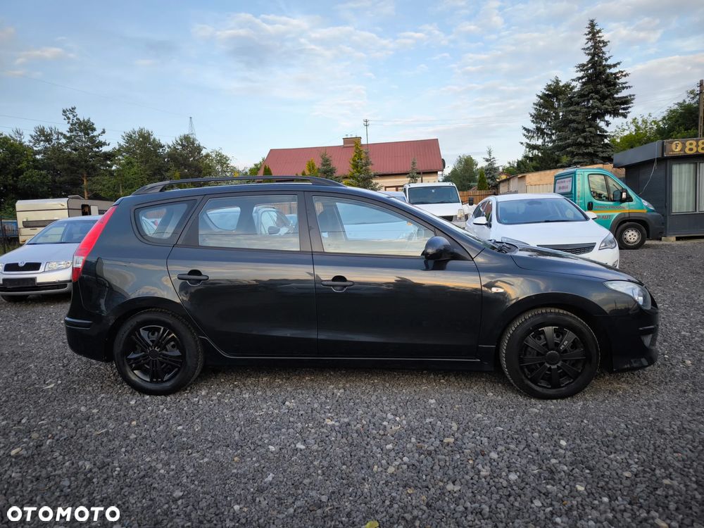 Hyundai i30 1.4 Base + EU5 - 4