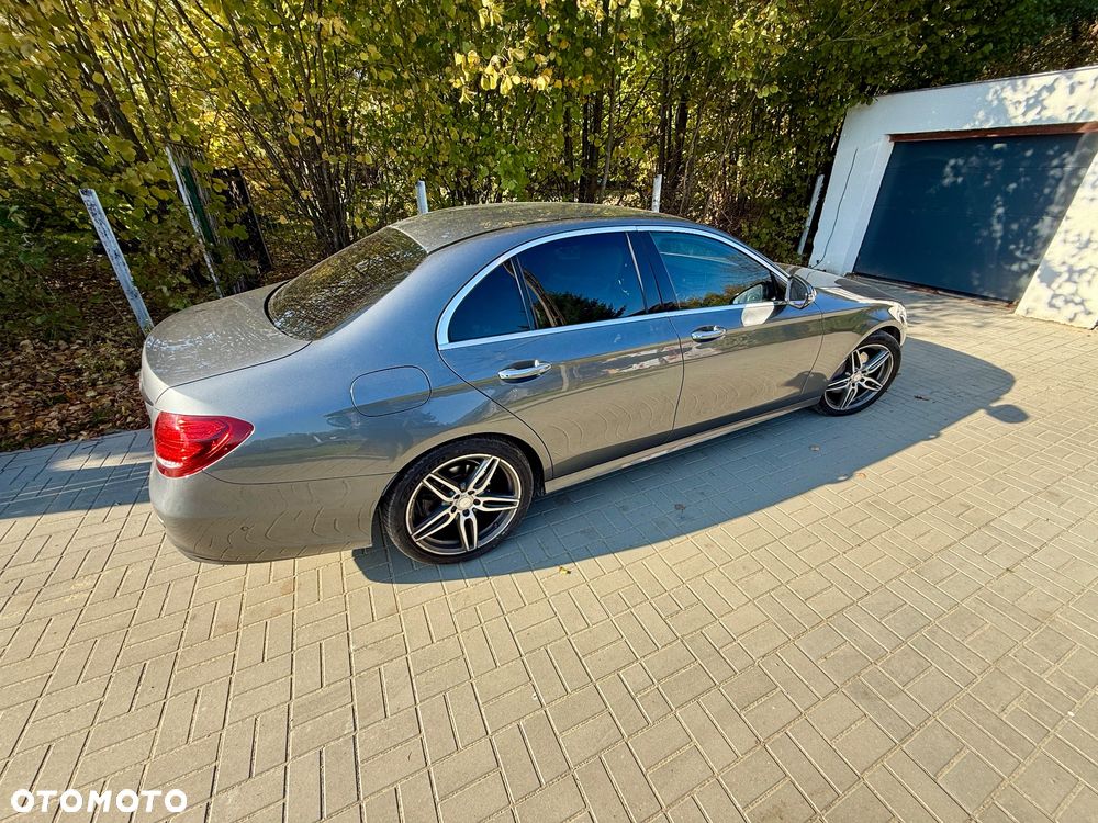 Mercedes-Benz Klasa E 220 d 9G-TRONIC - 5