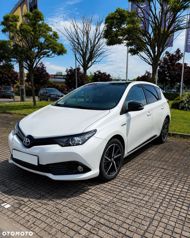 Toyota Auris - 1