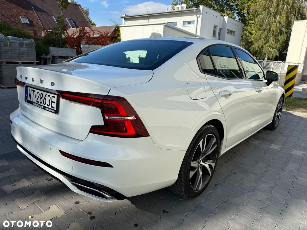 Volvo S60 T4 R-Design - 8