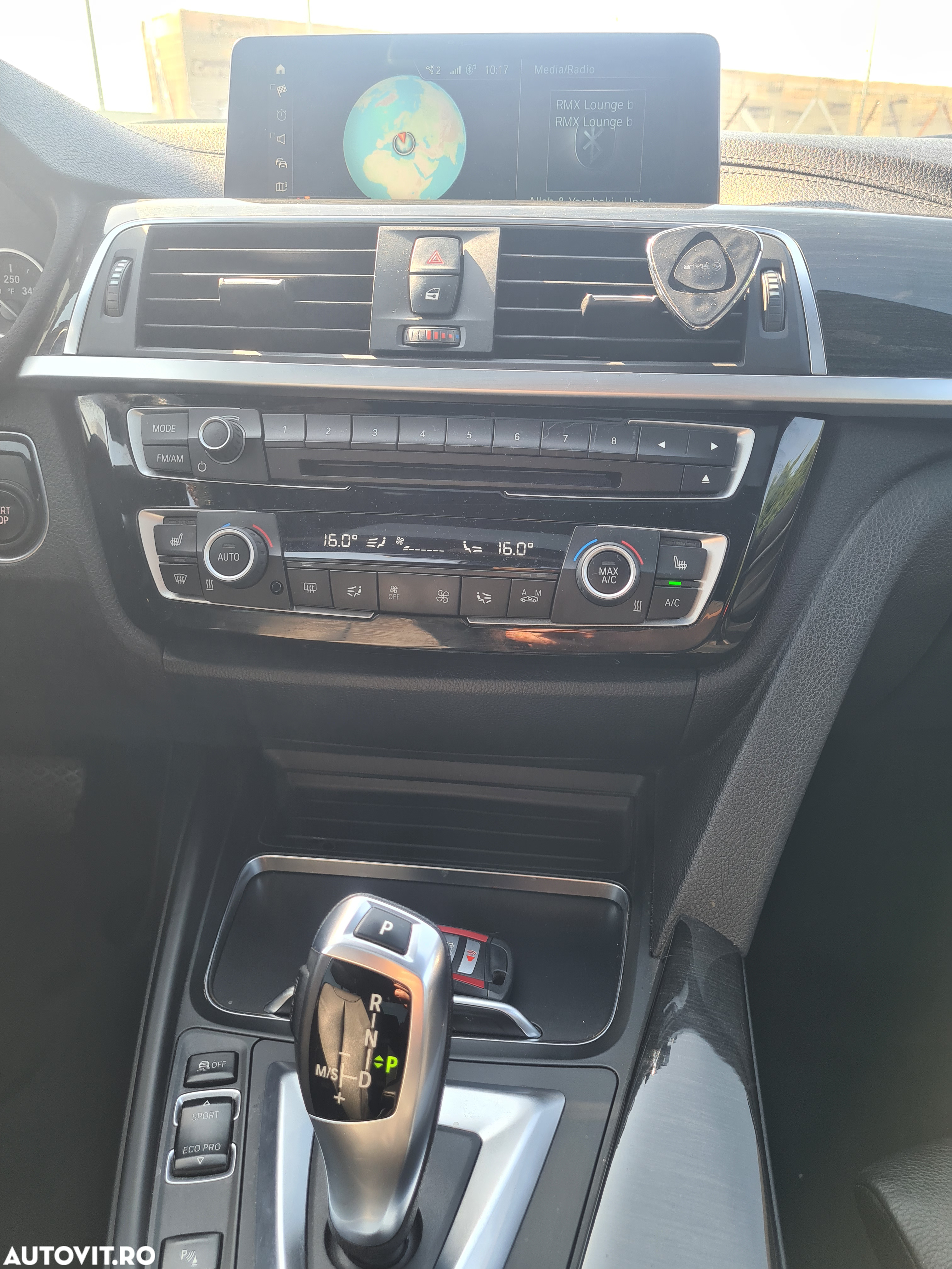BMW Seria 3 330e Aut. Sport Line - 12