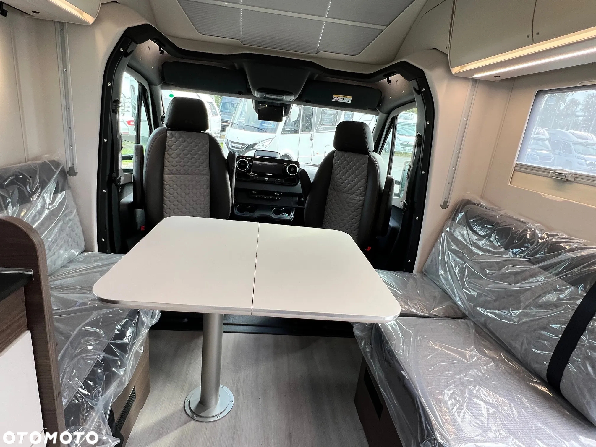 Adria Matrix Supreme 670DL - 14