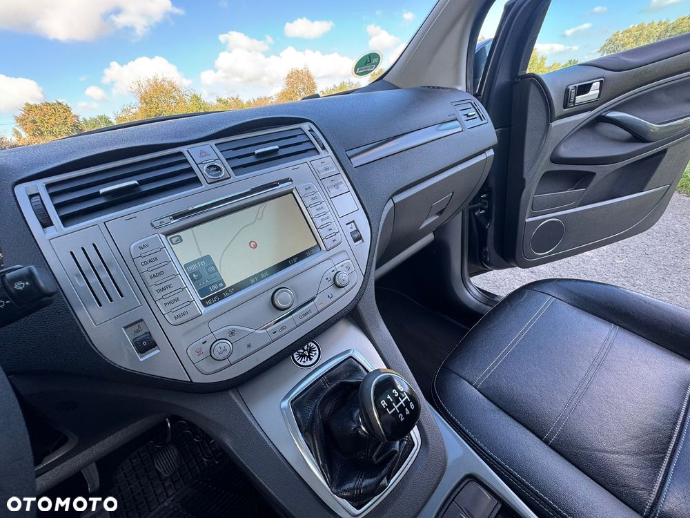 Ford Kuga 2.0 TDCi Titanium - 27