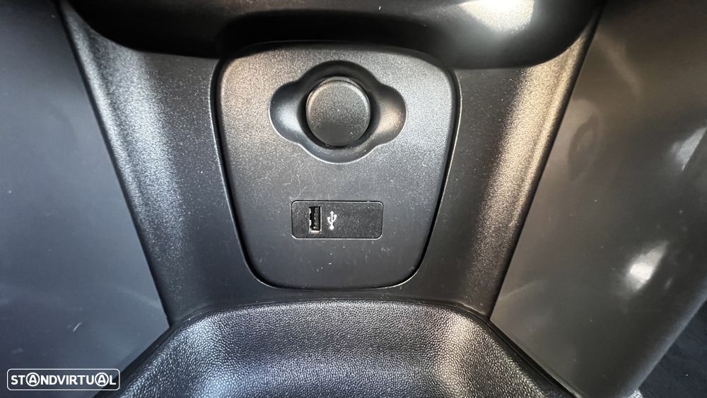 MINI 3 Portas One D - 32