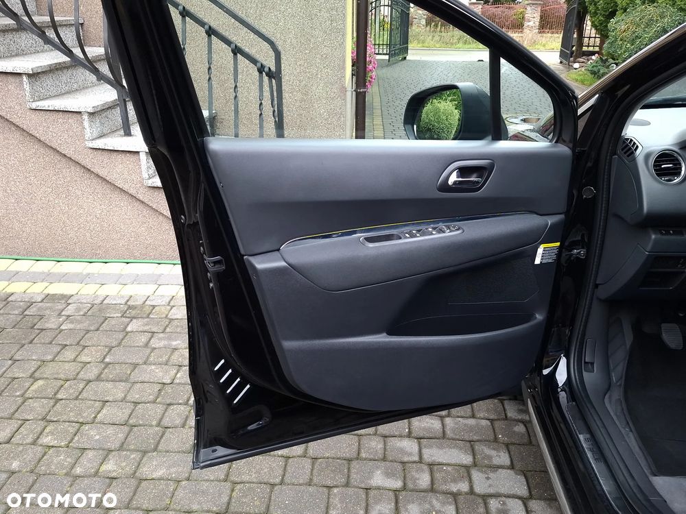 Peugeot 3008 1.6 BlueHDi Allure S&S - 12