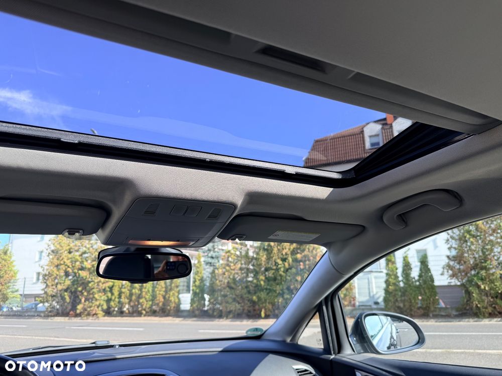 Opel Astra 1.6 Turbo Innovation - 31