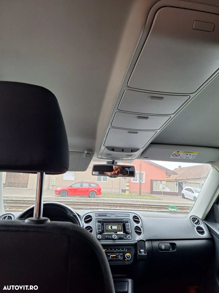 Volkswagen Tiguan 2.0 TDI DPF 4Motion BlueMotion Technology DSG Lounge Sport & Style - 21