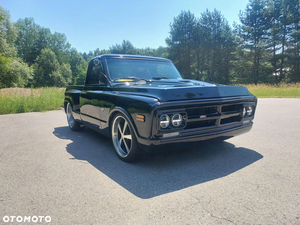 GMC Inny - 1