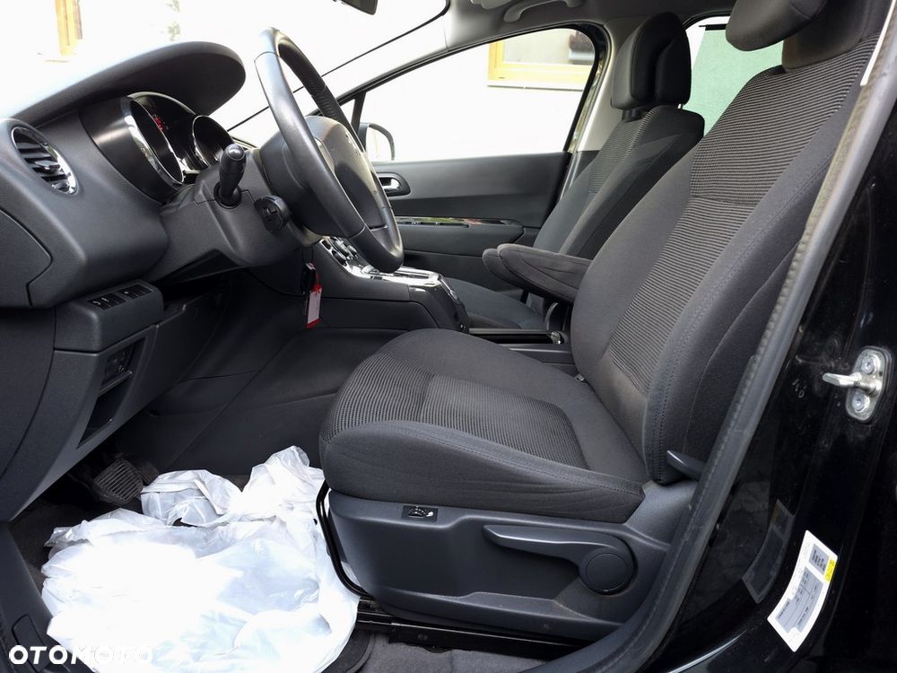 Peugeot 5008 - 12
