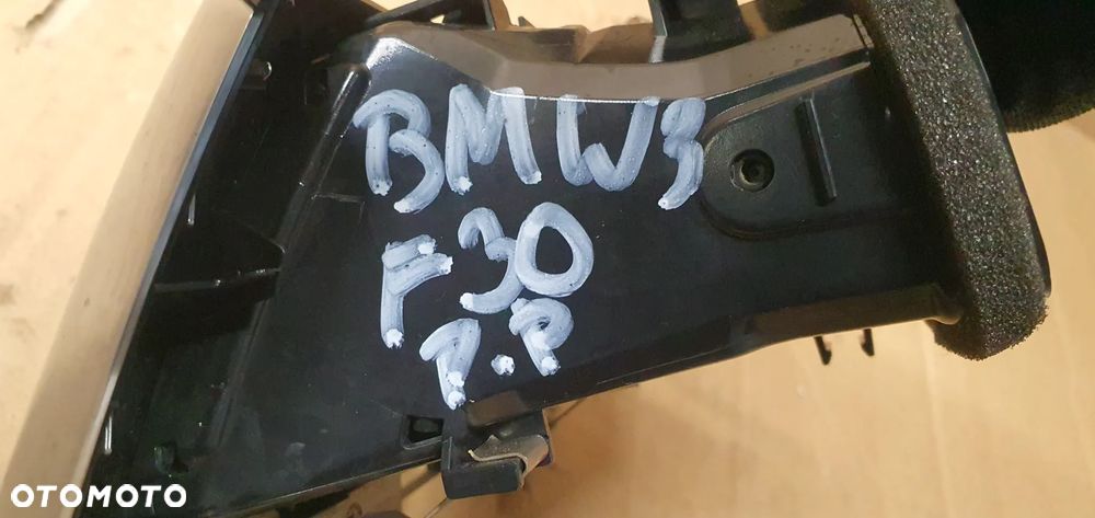 Kratka nawiewu powietrza prawy przód BMW 3 F30 9346225 - 8