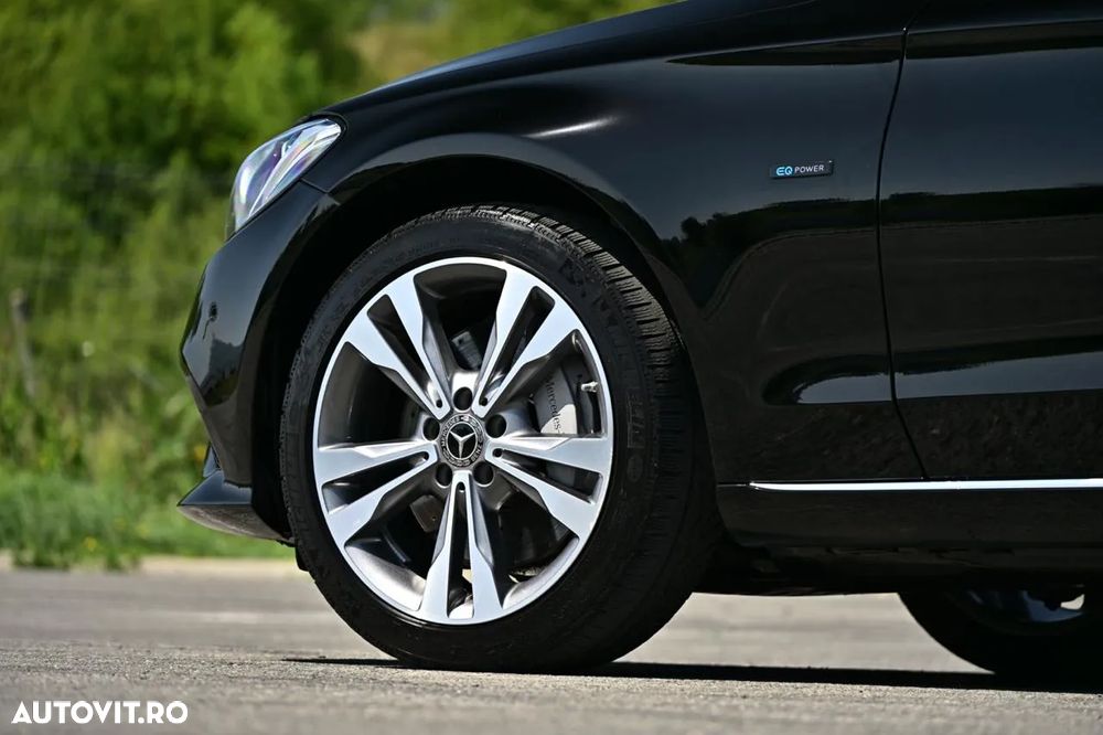 Mercedes-Benz C - 8