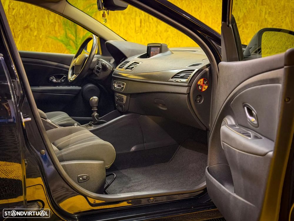 Renault Mégane Sport Tourer 1.5 dCi Confort SS - 6